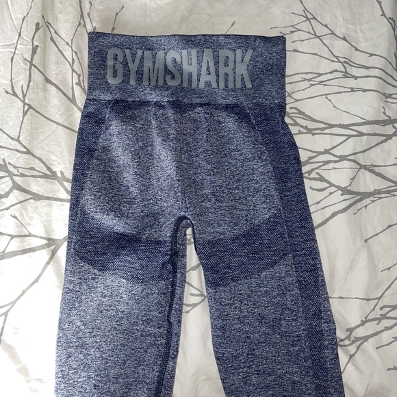 Gymshark Matching Set - Picture 3 of 6
